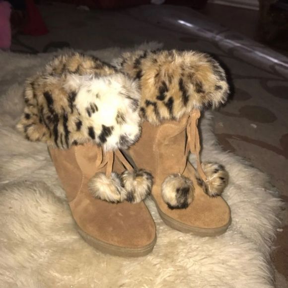 COLIN STUART SUEDE LEOPARD BOOTS - Picture 3 of 4